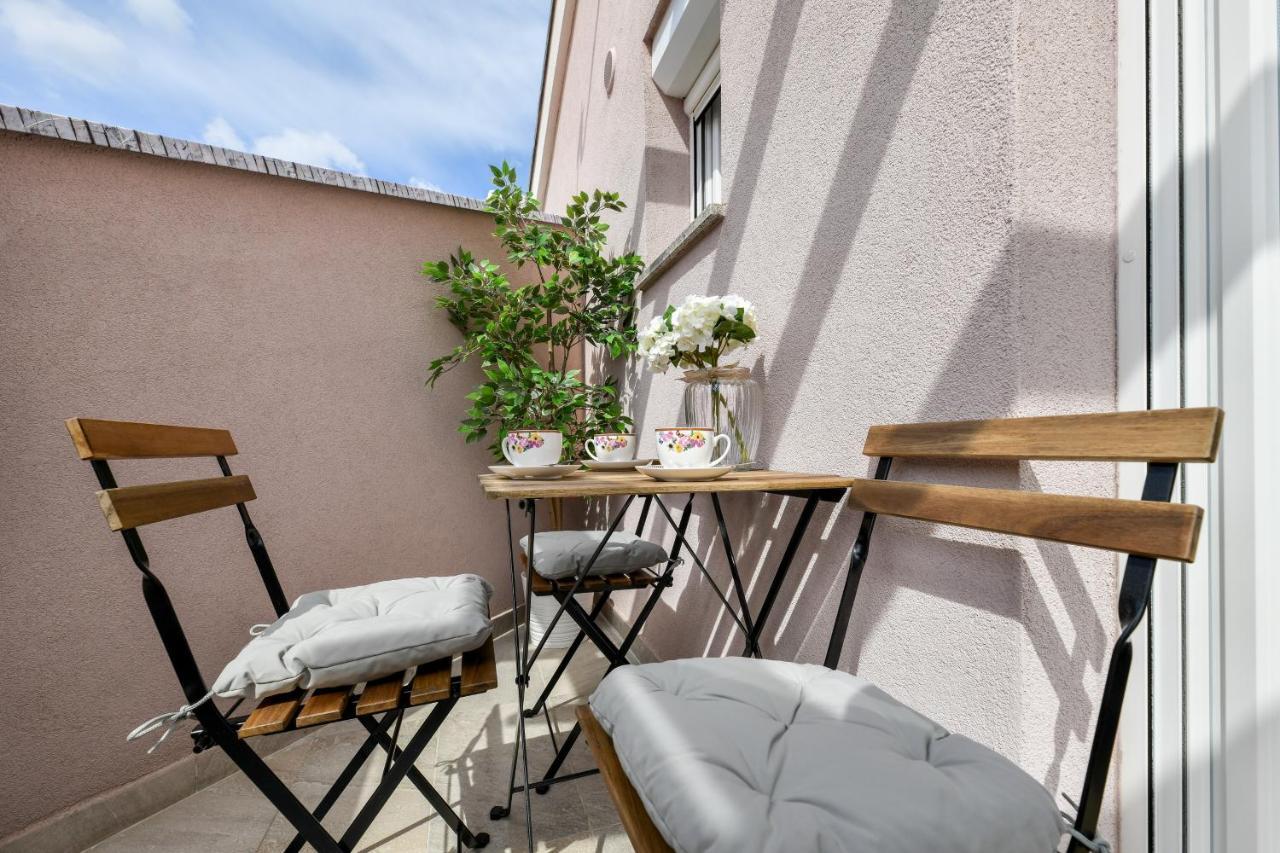 Modern Holiday Apartment "Libra" With Swimming Pool Posedarje Extérieur photo
