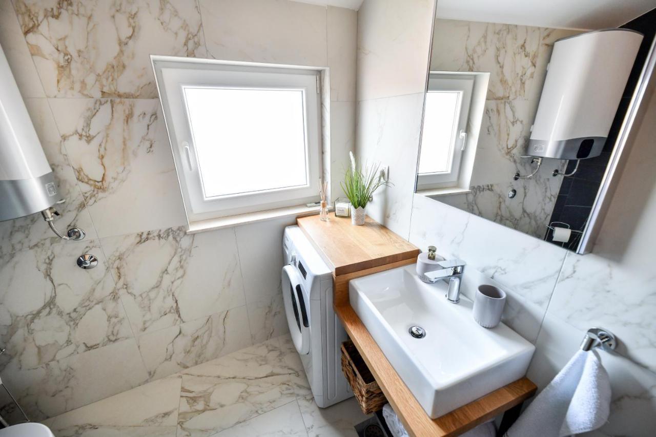 Modern Holiday Apartment "Libra" With Swimming Pool Posedarje Extérieur photo