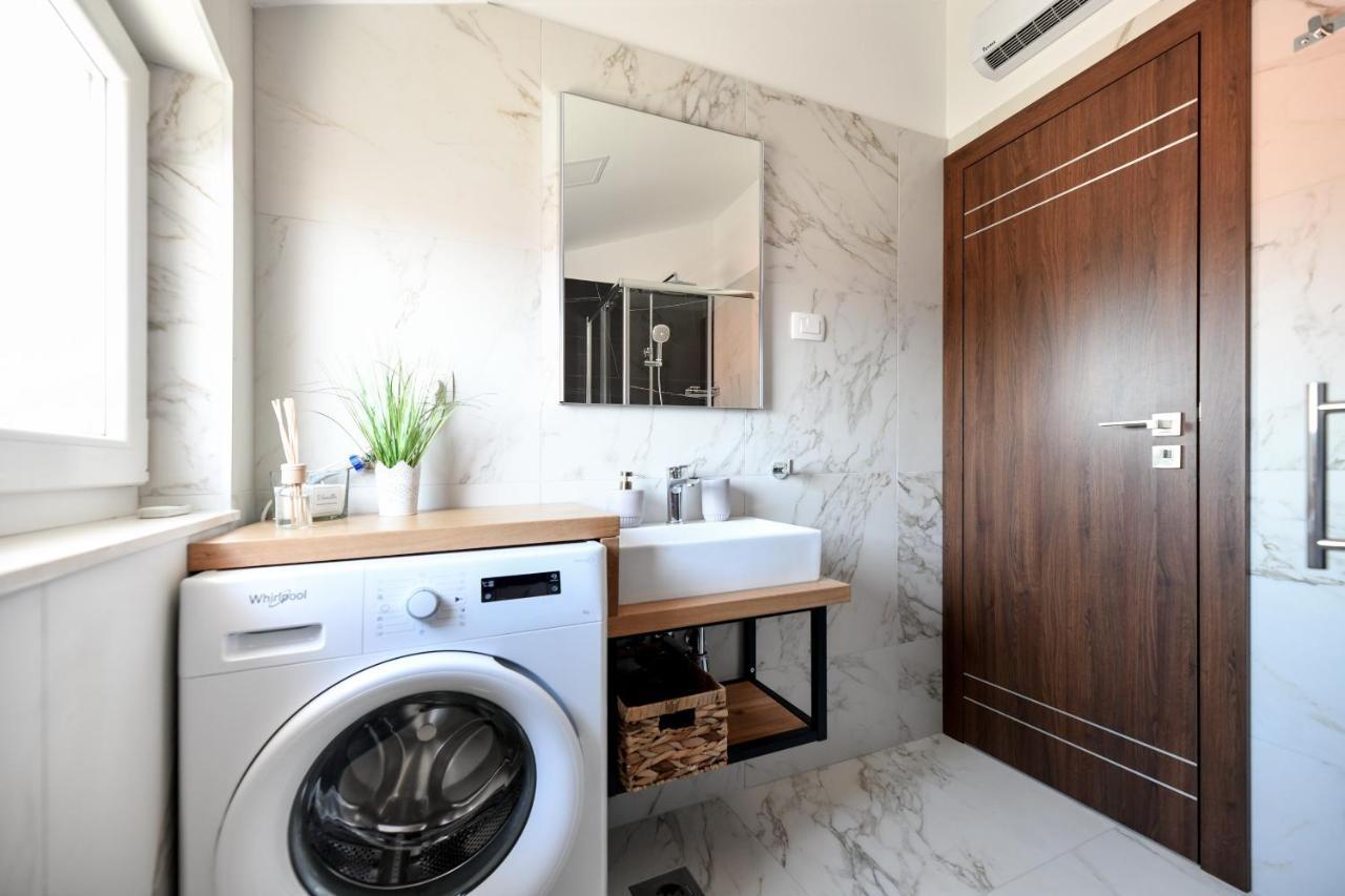 Modern Holiday Apartment "Libra" With Swimming Pool Posedarje Extérieur photo